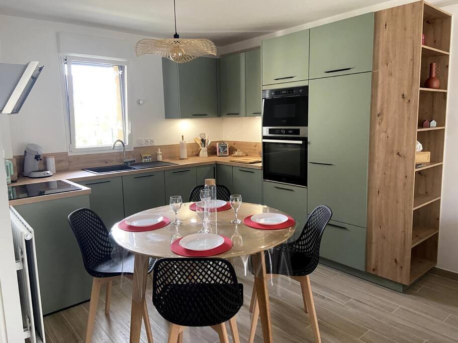 Cancoon - Location Appartement De Vacances Канкал Екстериор снимка